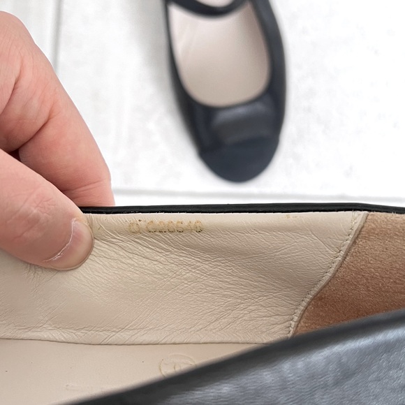 Authentic Chanel black leather Mary Jane sz 38 worn once - Picture 10 of 10